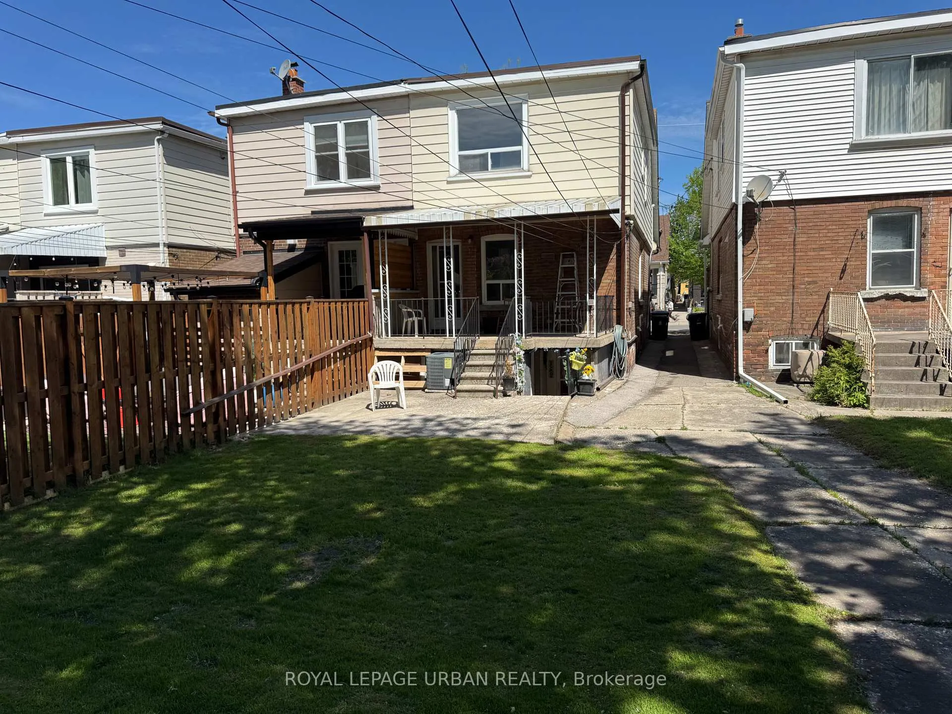 Photo 12 of Unit Upper, 405 Milverton Boulevard, Toronto, Danforth — HOMEH
