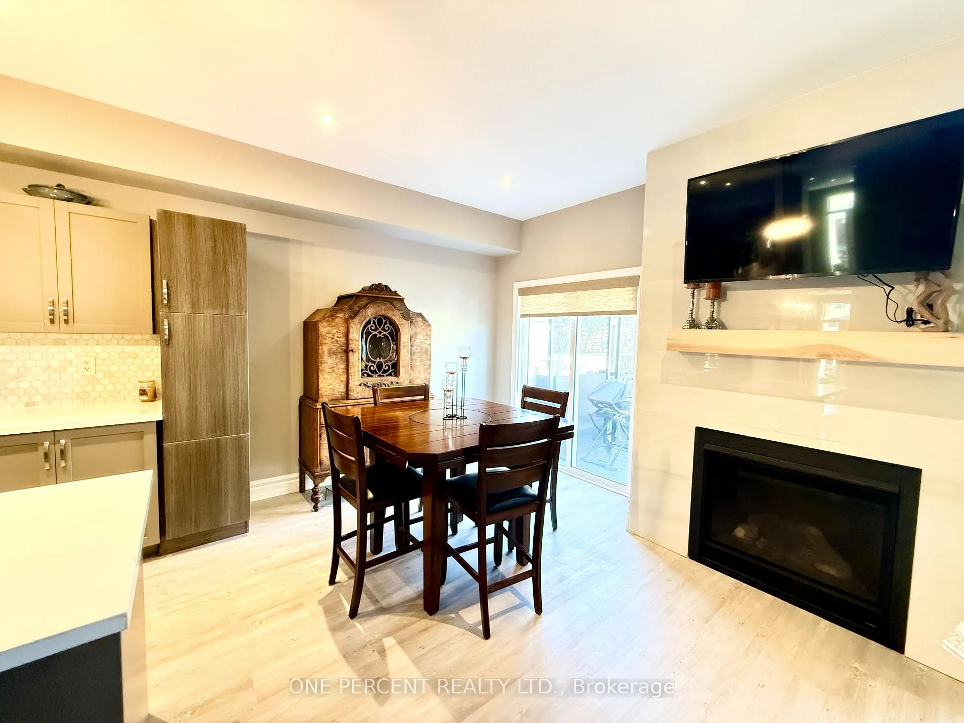 Photo 7 of 21 Lett Avenue, Collingwood — HOMEH