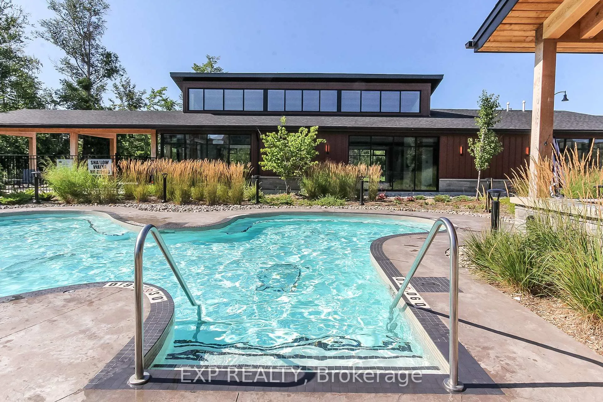 Photo 1 of 142 Sycamore Street, Blue Mountains — HOMEH