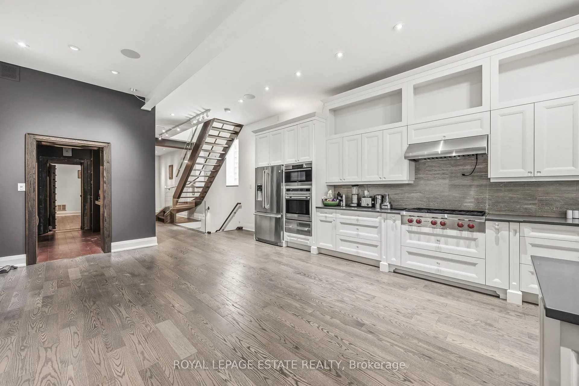 Photo 3 of 687 Queen Street E, Toronto, South Riverdale — HOMEH