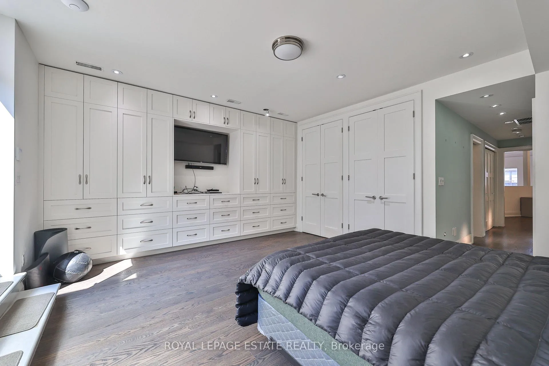 Photo 7 of 687 Queen Street E, Toronto, South Riverdale — HOMEH