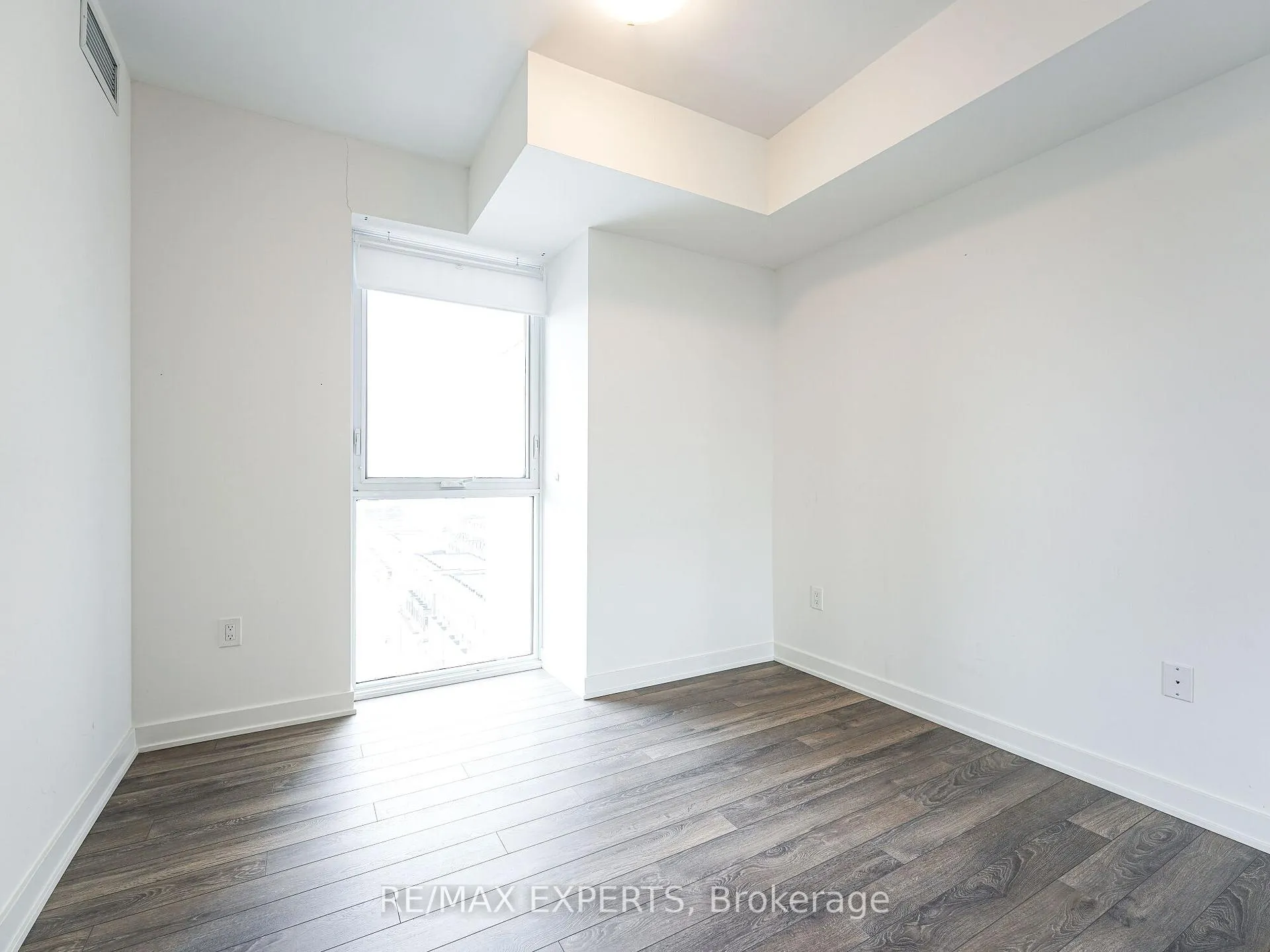 Photo 6 of Unit 929, 100 Eagle Rock Way, Vaughan, Rural Vaughan — HOMEH