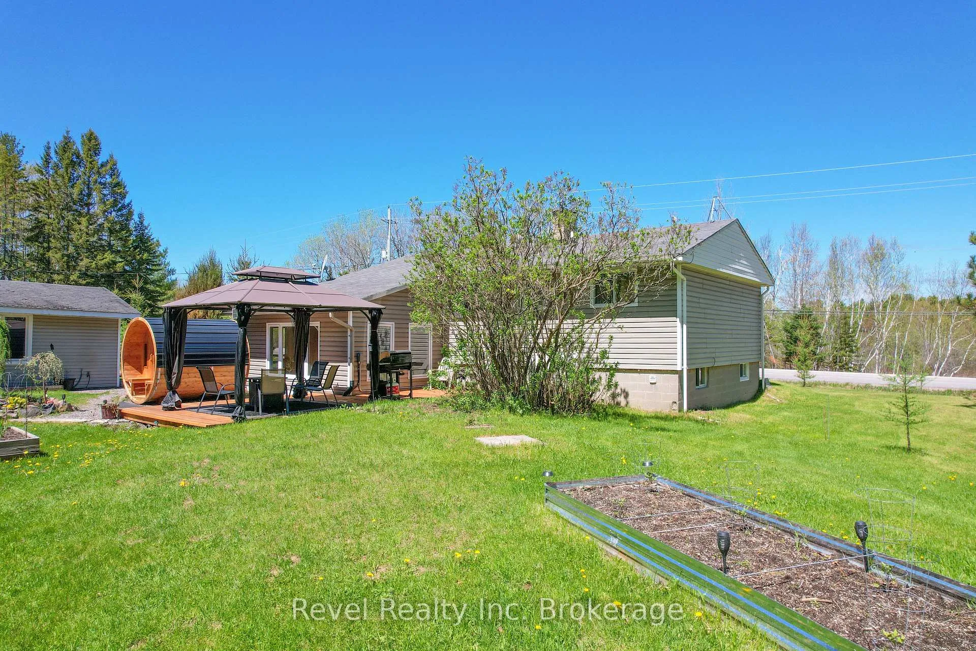 Photo 2 of 1827 654 Highway, Callander — HOMEH