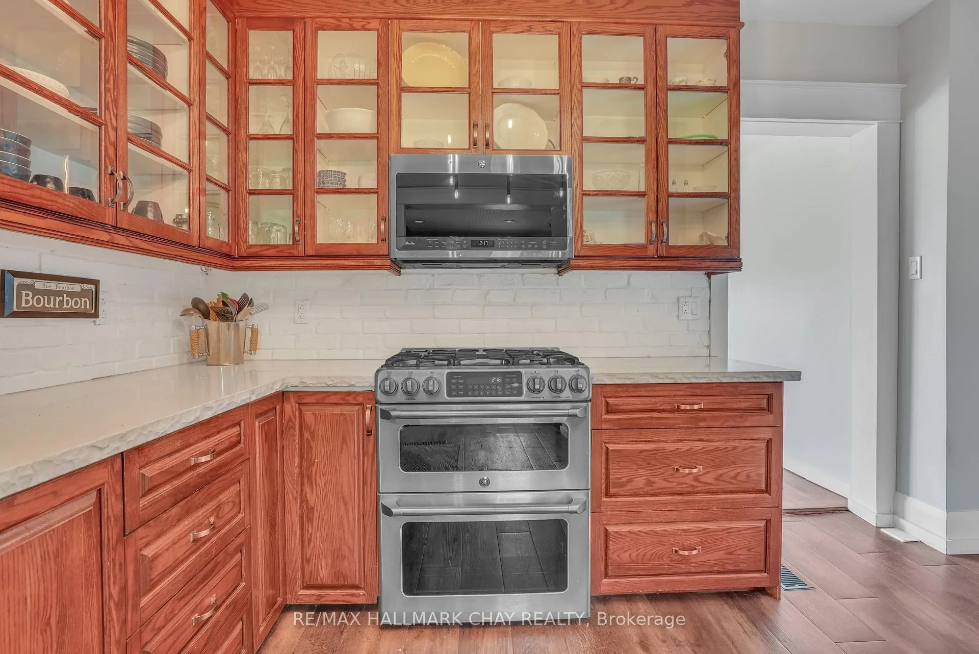 Photo 16 of 2473 Ronald Road, Springwater, Rural Springwater — HOMEH