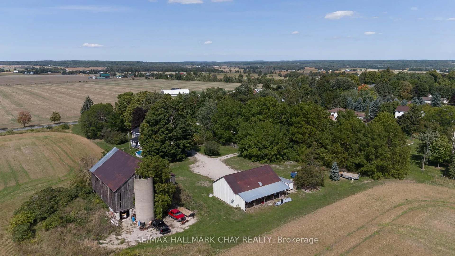 Photo 44 of 2473 Ronald Road, Springwater, Rural Springwater — HOMEH