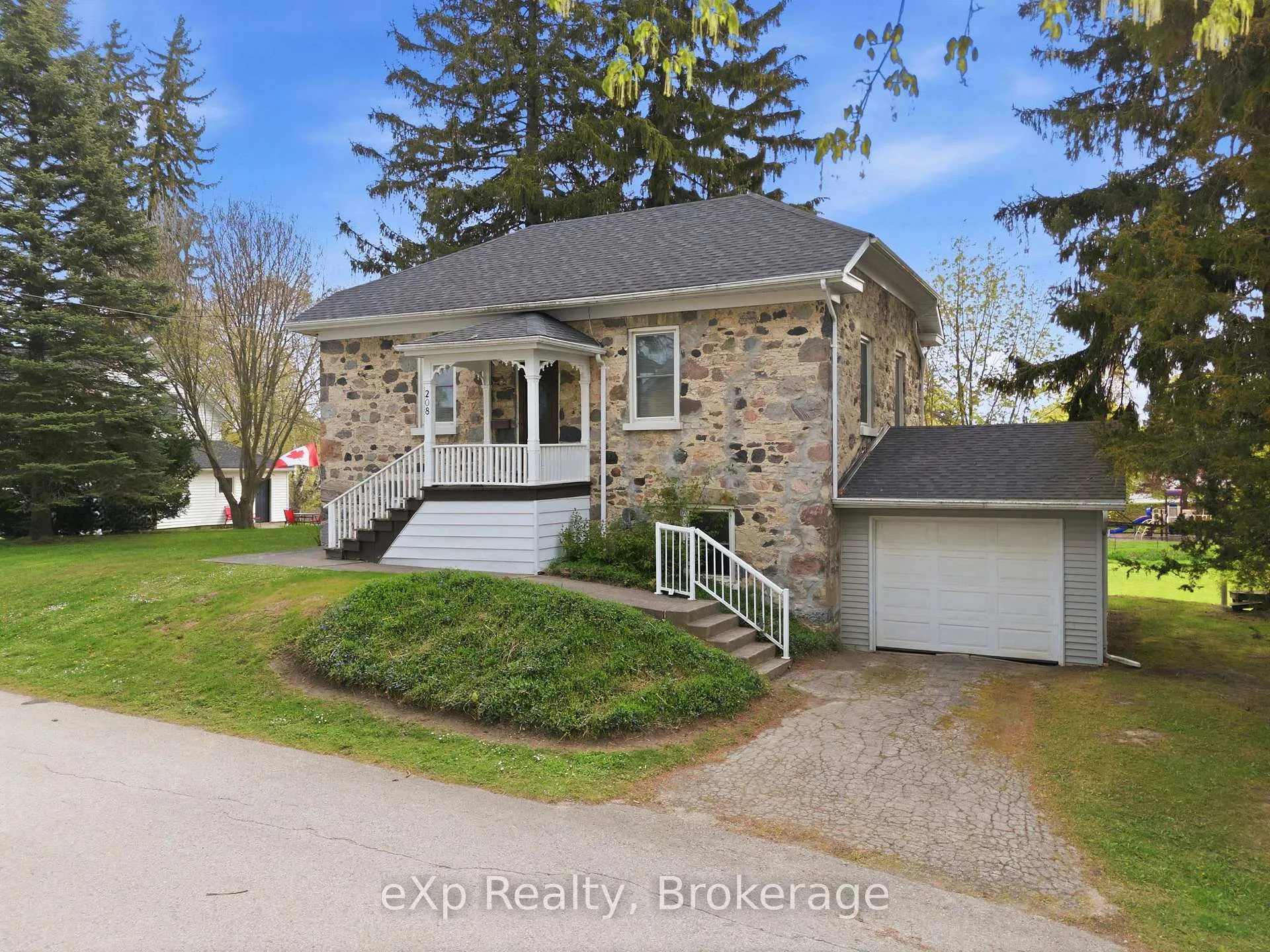 Photo 1 of 208 Mary Street, Brockton — HOMEH