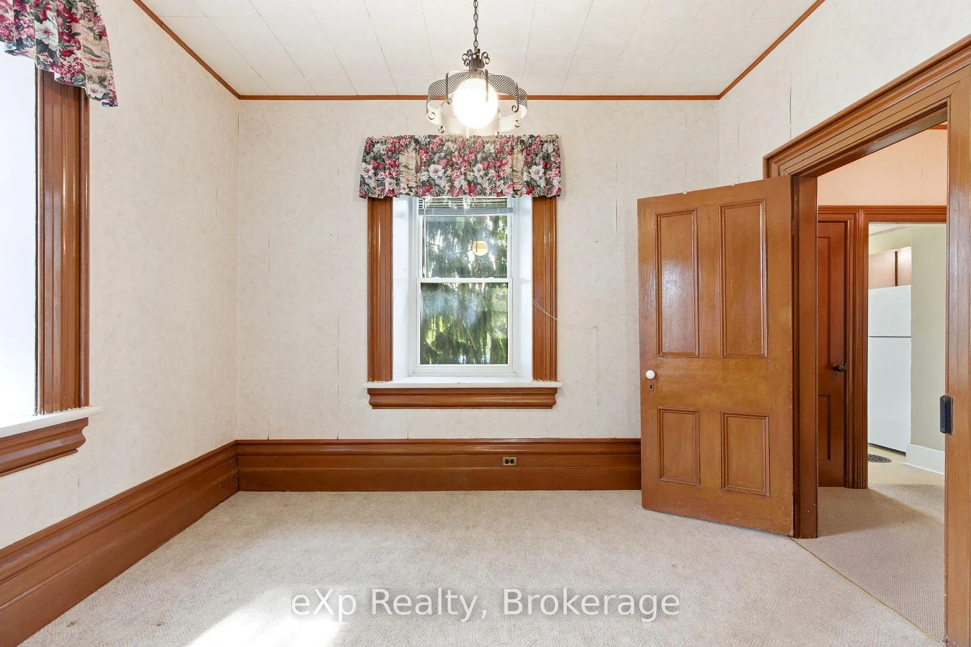Photo 16 of 208 Mary Street, Brockton — HOMEH
