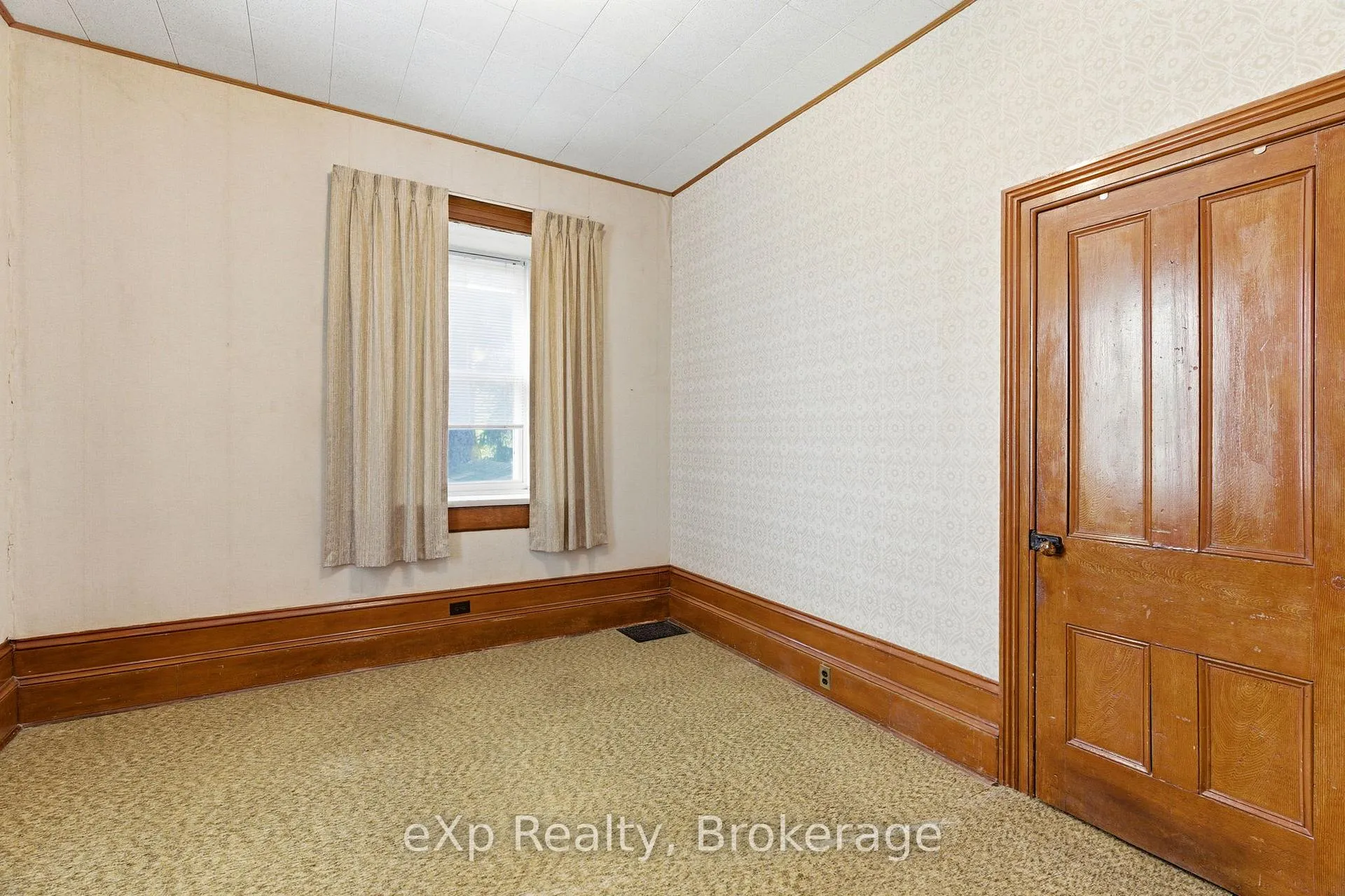 Photo 18 of 208 Mary Street, Brockton — HOMEH
