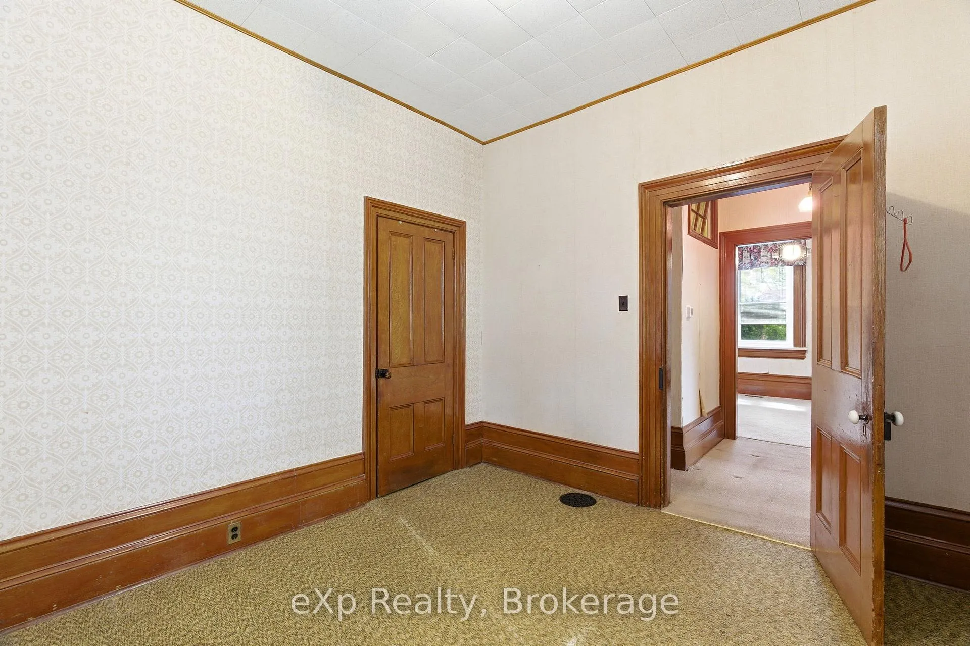 Photo 19 of 208 Mary Street, Brockton — HOMEH