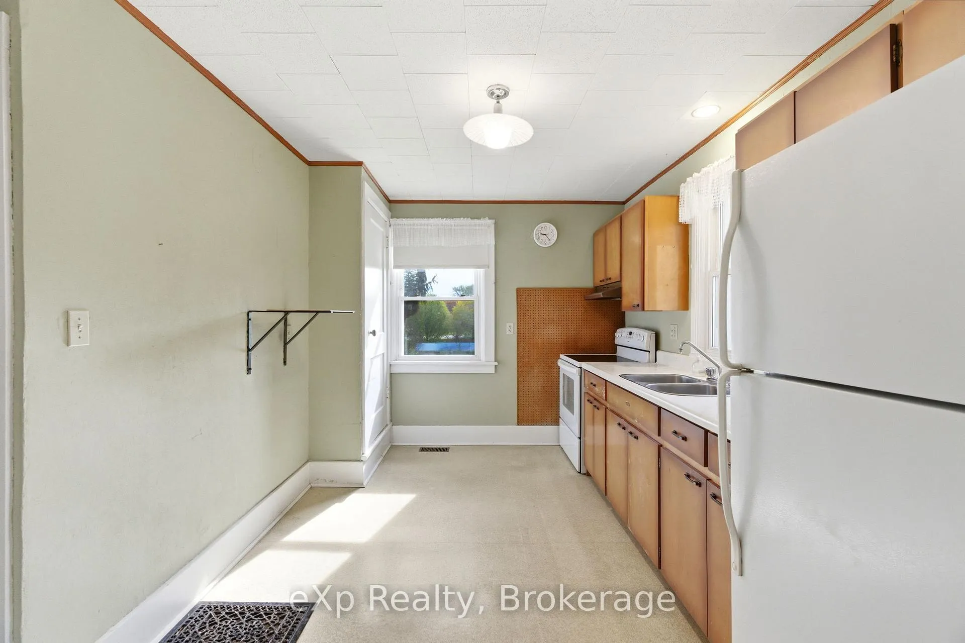 Photo 27 of 208 Mary Street, Brockton — HOMEH