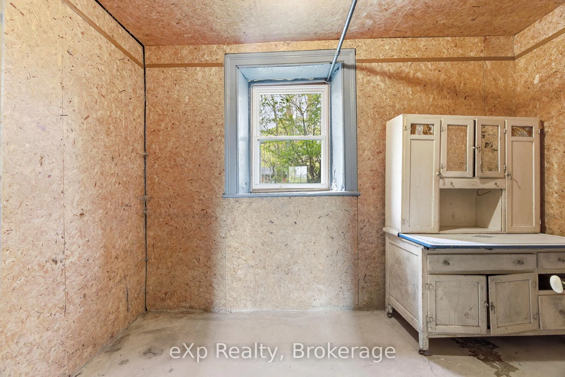 Photo 34 of 208 Mary Street, Brockton — HOMEH
