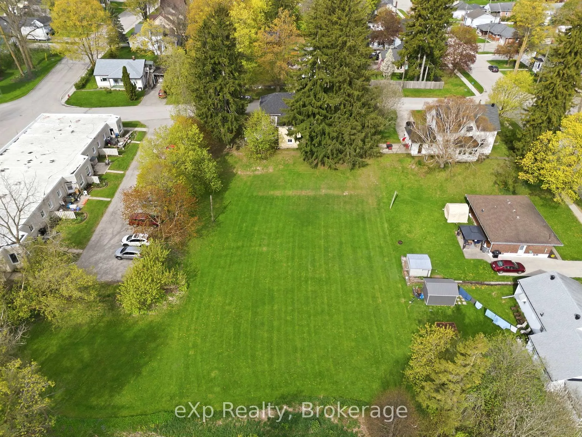 Photo 45 of 208 Mary Street, Brockton — HOMEH