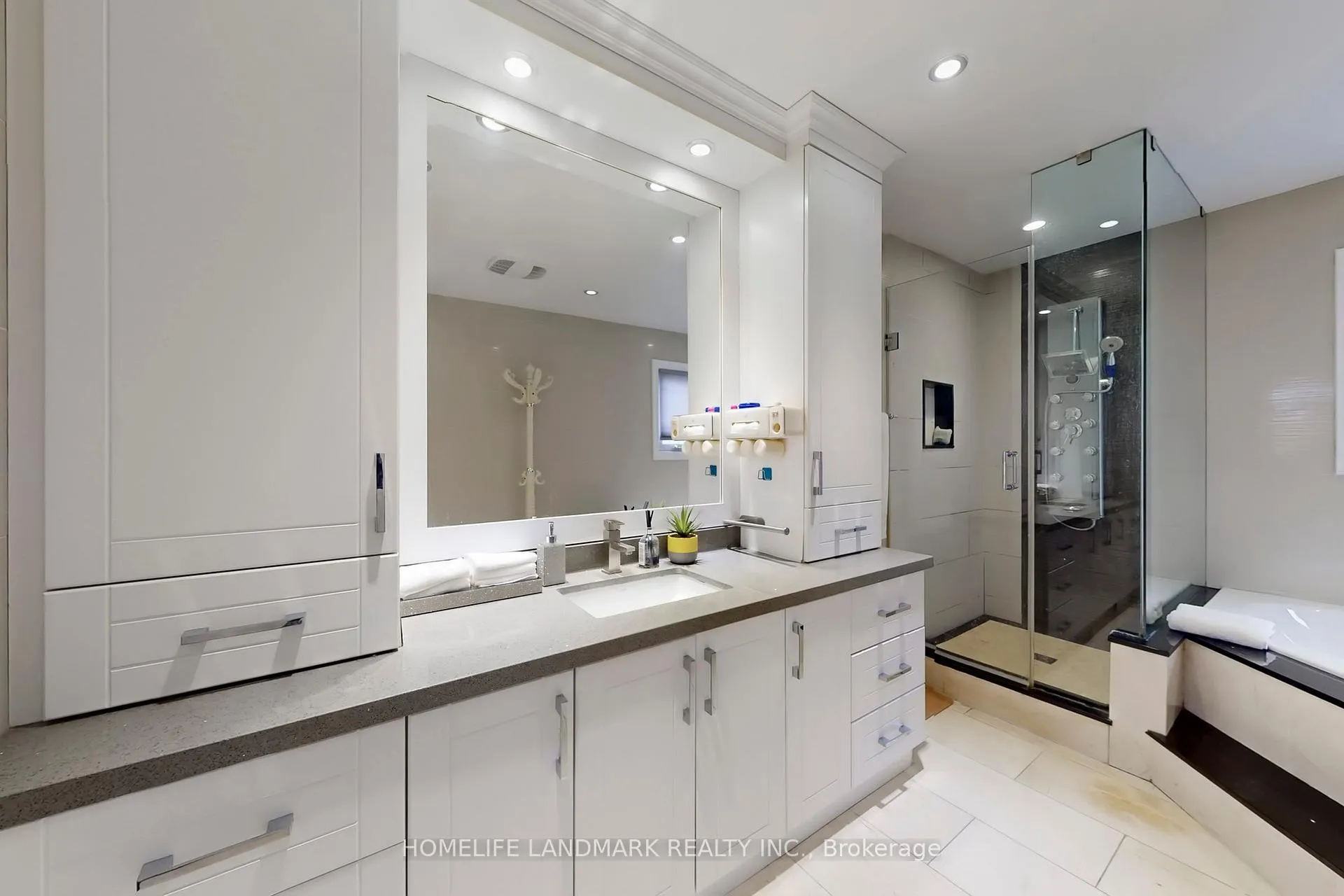 Photo 30 of 22 Lynda Mcneil Place, Markham, Middlefield — HOMEH