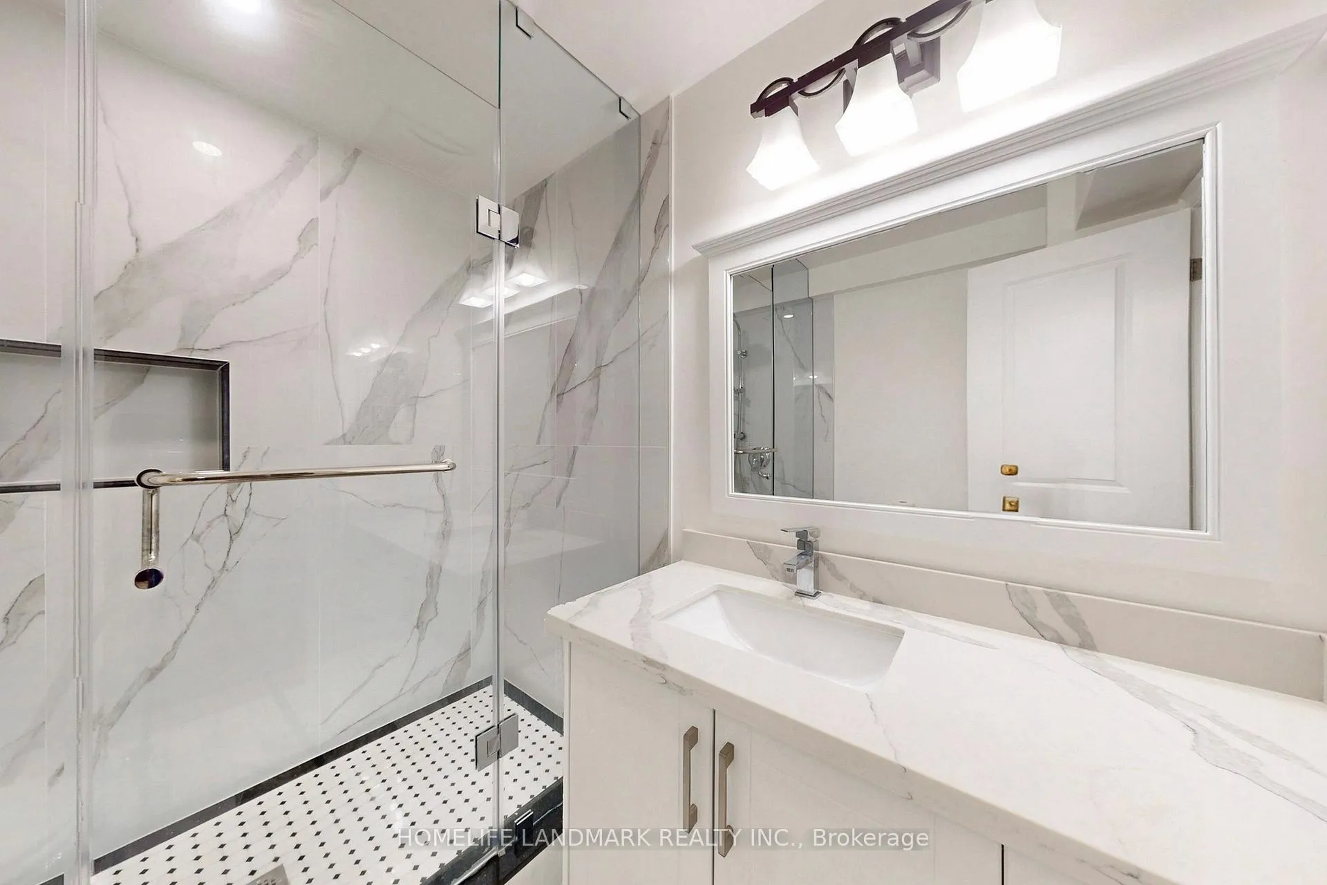 Photo 42 of 22 Lynda Mcneil Place, Markham, Middlefield — HOMEH