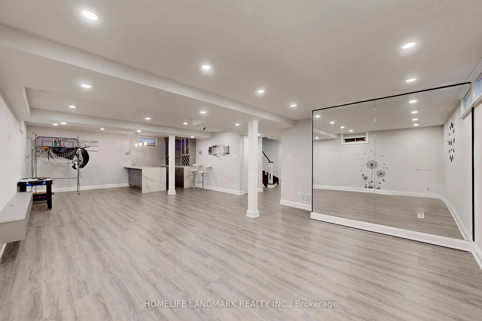 Photo 46 of 22 Lynda Mcneil Place, Markham, Middlefield — HOMEH