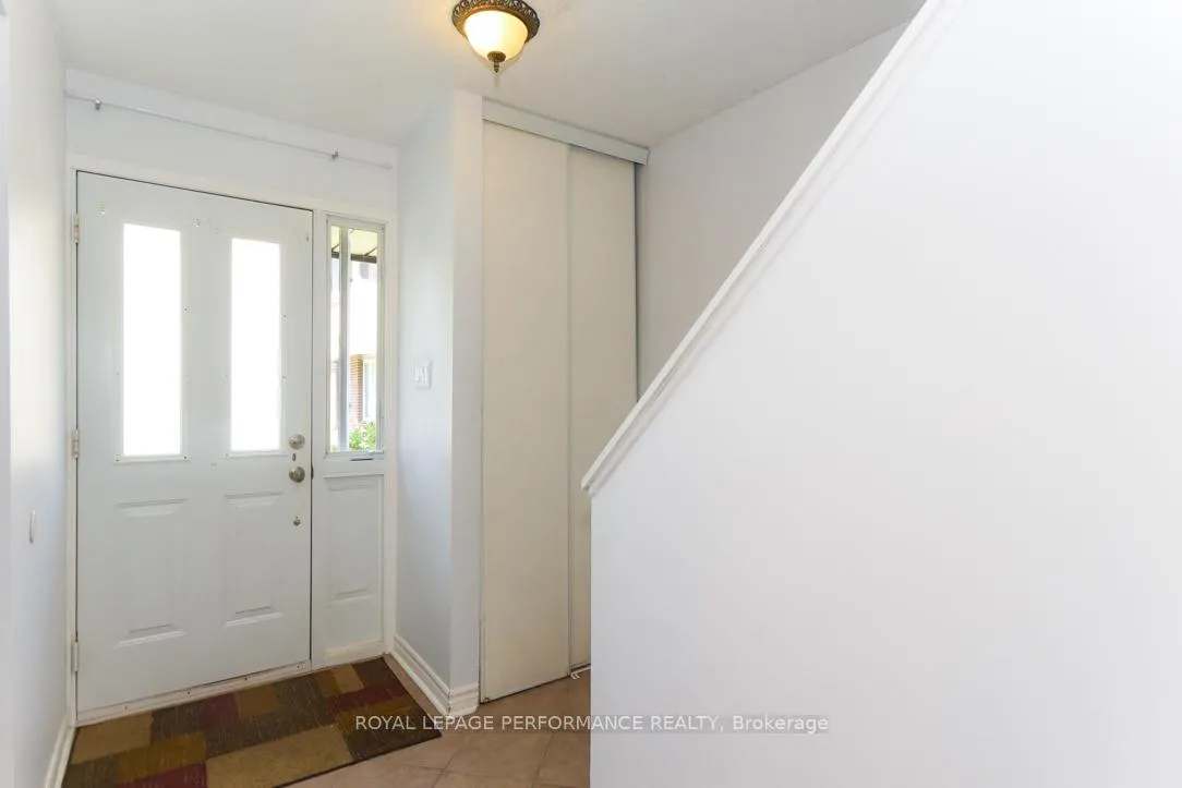 Photo 2 of 3194 Stockton Drive, Ottawa, Blossom Park/Kemp Park/Findlay Creek — HOMEH
