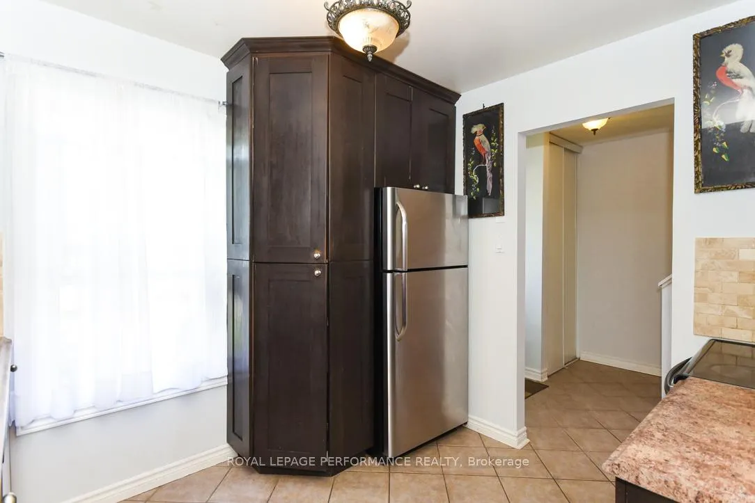 Photo 3 of 3194 Stockton Drive, Ottawa, Blossom Park/Kemp Park/Findlay Creek — HOMEH