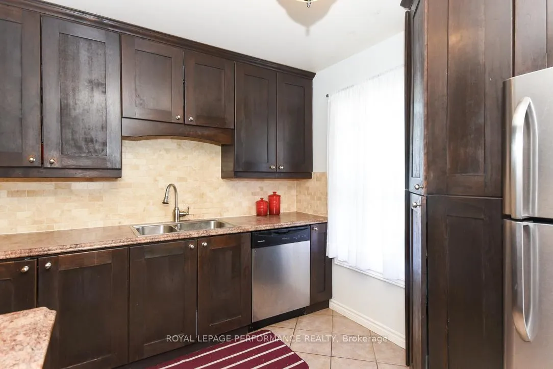 Photo 5 of 3194 Stockton Drive, Ottawa, Blossom Park/Kemp Park/Findlay Creek — HOMEH