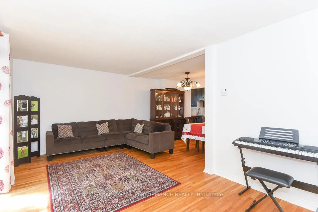 Photo 11 of 3194 Stockton Drive, Ottawa, Blossom Park/Kemp Park/Findlay Creek — HOMEH