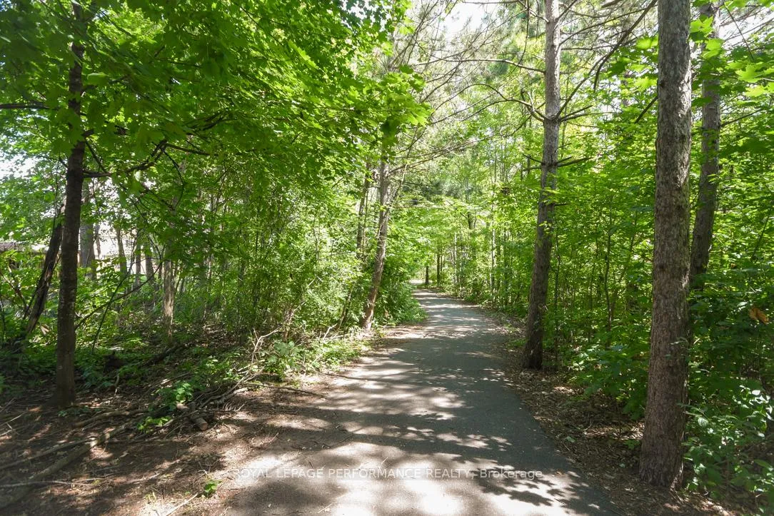 Photo 35 of 3194 Stockton Drive, Ottawa, Blossom Park/Kemp Park/Findlay Creek — HOMEH