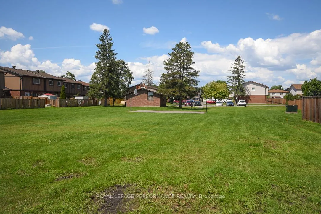Photo 41 of 3194 Stockton Drive, Ottawa, Blossom Park/Kemp Park/Findlay Creek — HOMEH