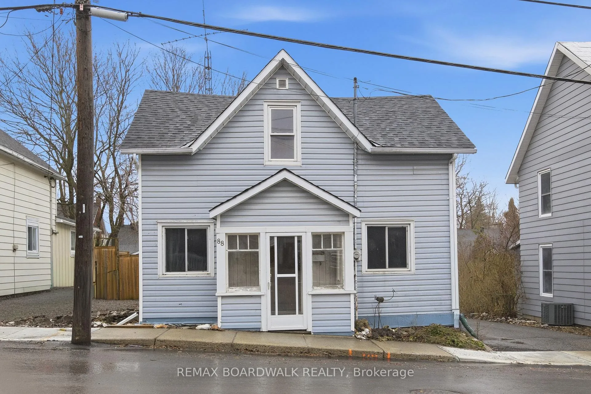 Photo 2 of 88 Charles Street, Carleton Place — HOMEH