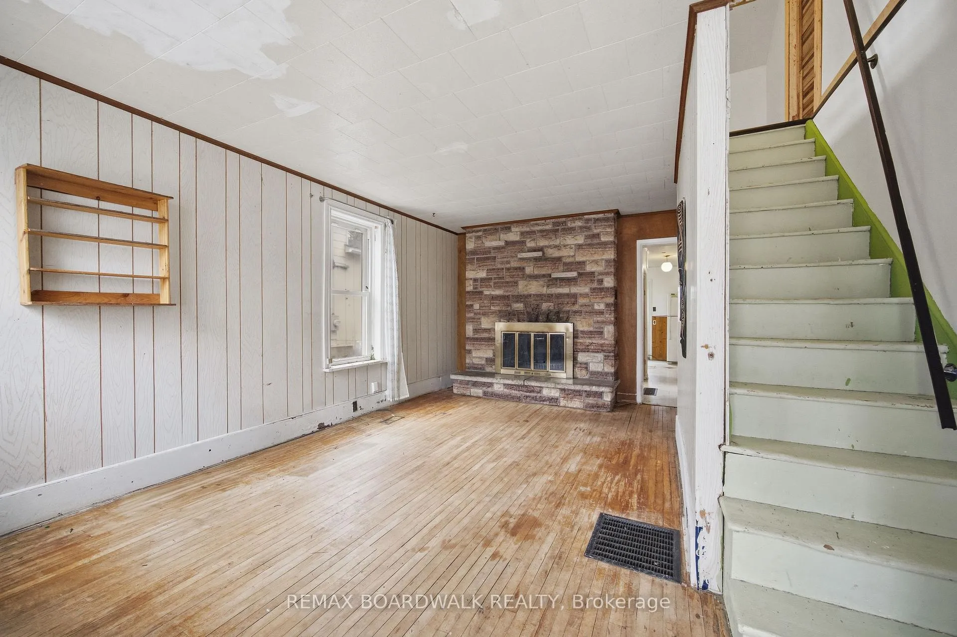 Photo 5 of 88 Charles Street, Carleton Place — HOMEH