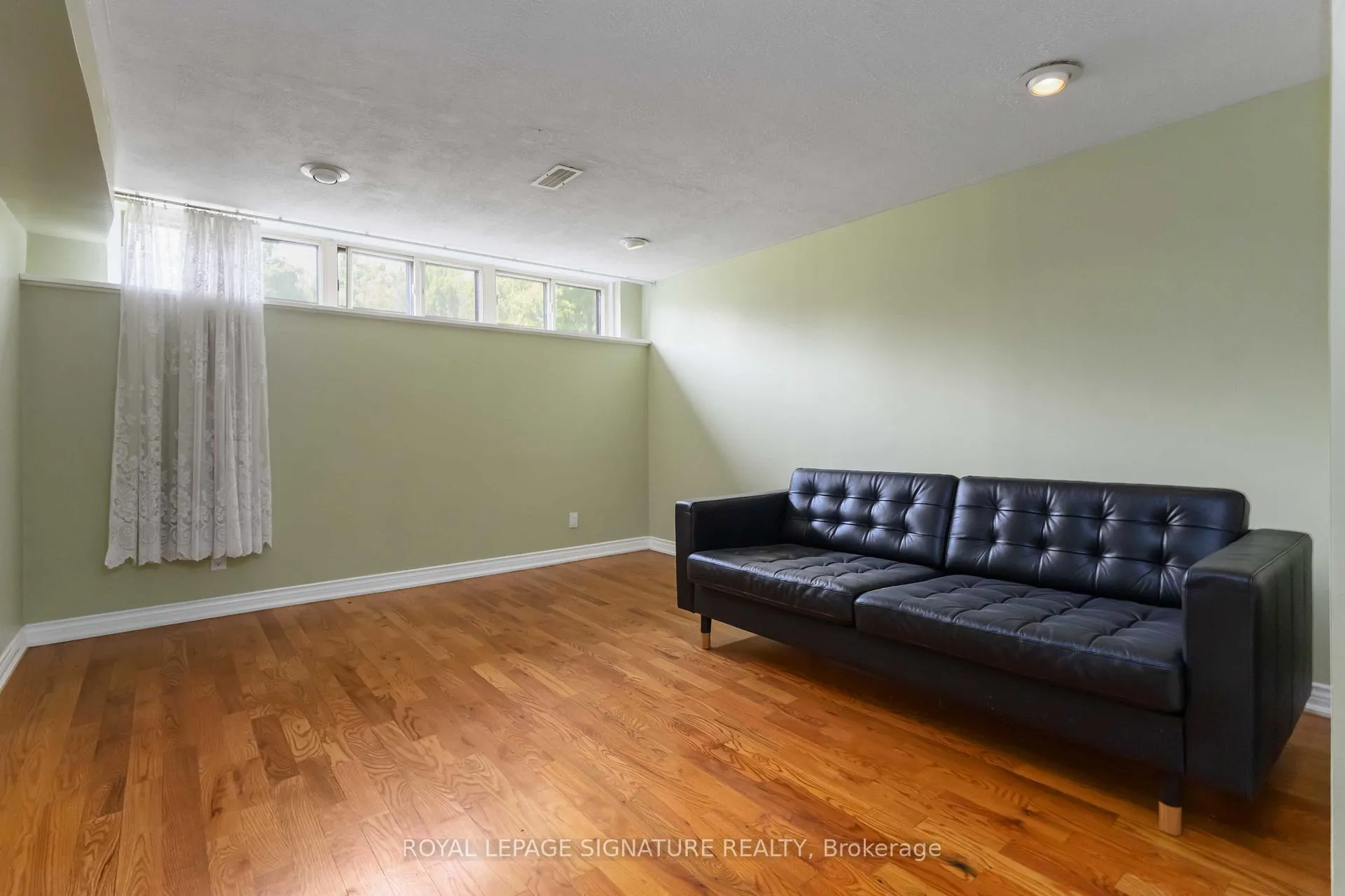 Photo 10 of 143 Rodda Boulevard, Scarborough, West Hill — HOMEH