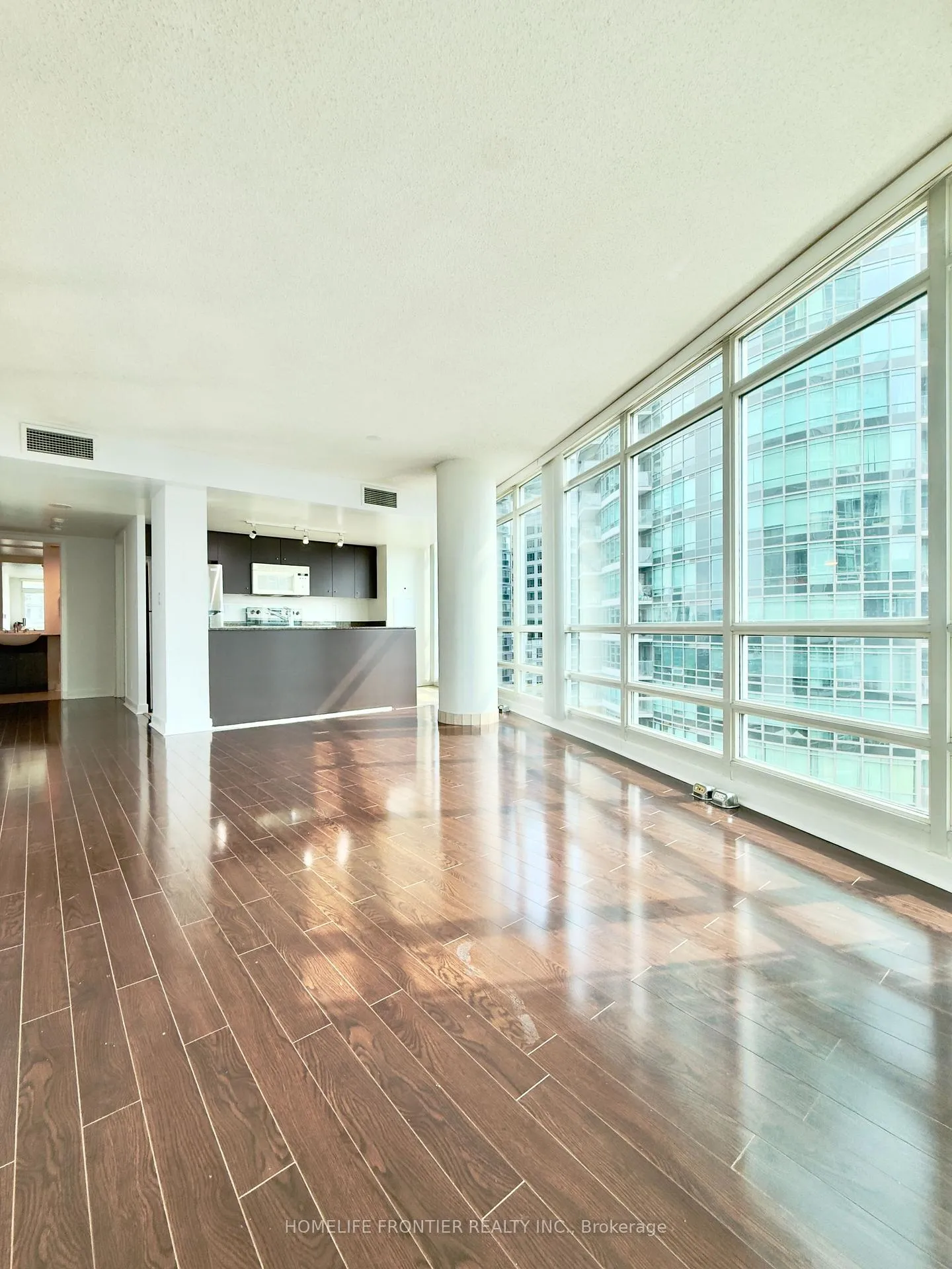 Photo 15 of Unit 1608, 381 Front Street W, Toronto, Waterfront Communities — HOMEH