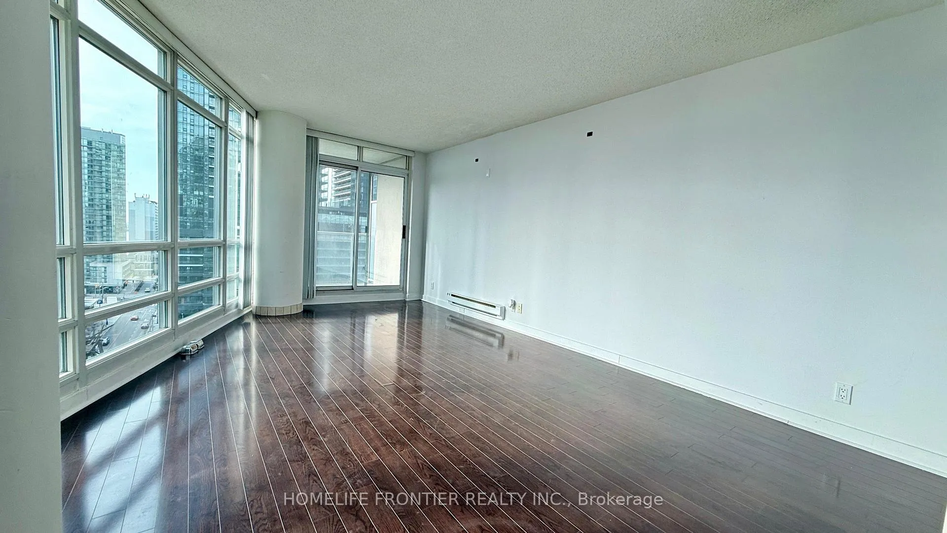Photo 16 of Unit 1608, 381 Front Street W, Toronto, Waterfront Communities — HOMEH