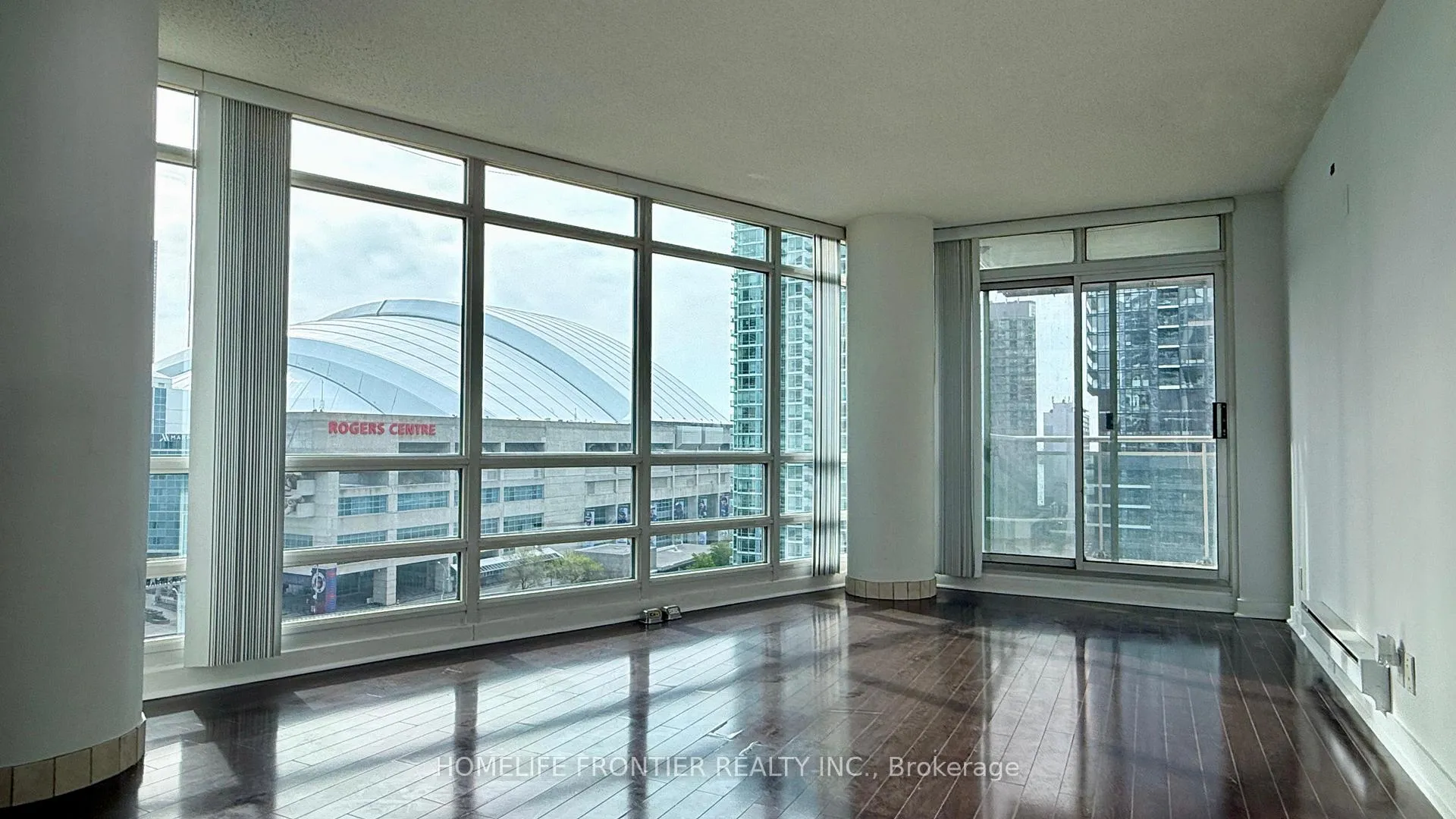 Photo 18 of Unit 1608, 381 Front Street W, Toronto, Waterfront Communities — HOMEH