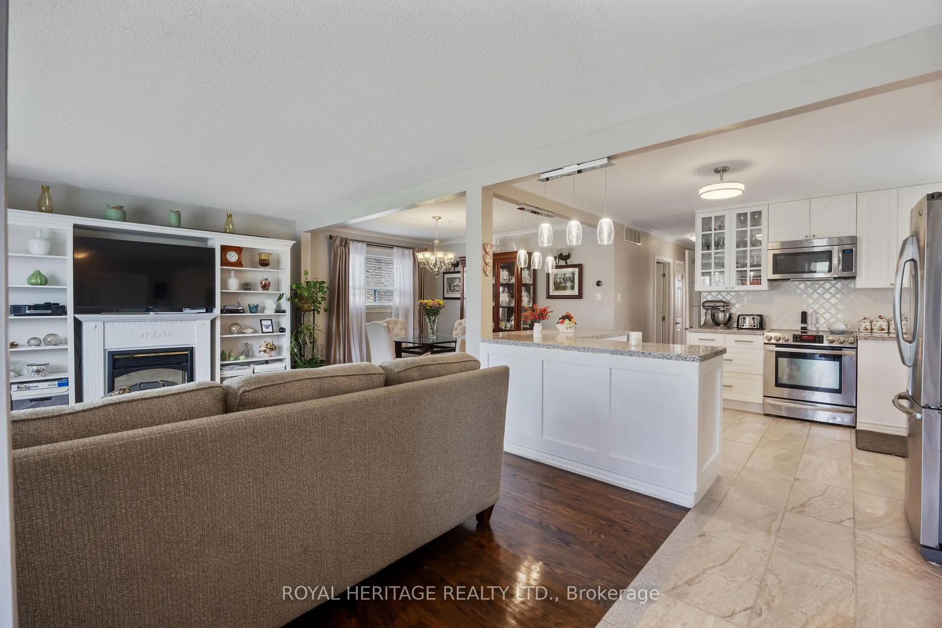 Photo 6 of 805 West Shore Boulevard, Pickering, West Shore — HOMEH