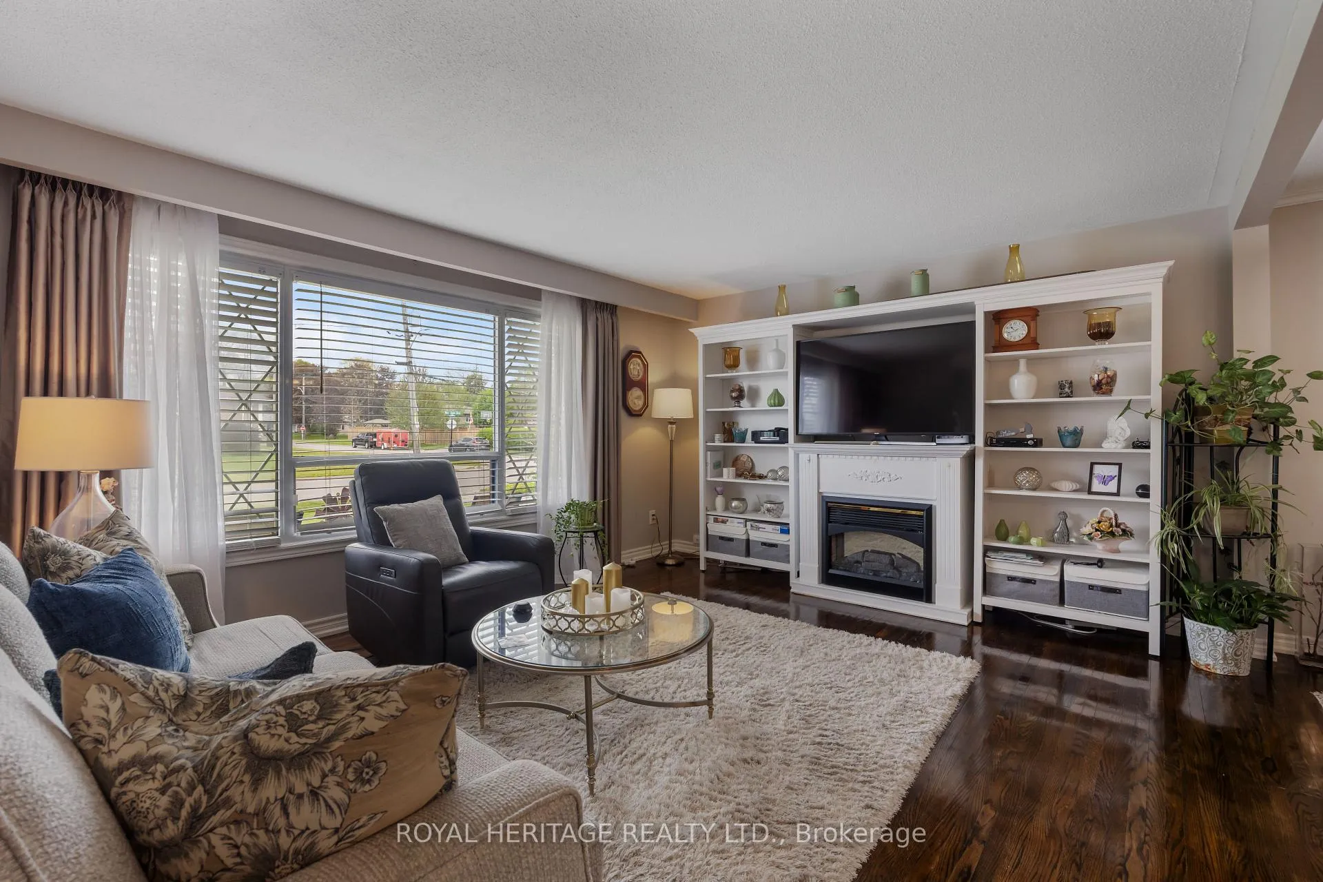 Photo 10 of 805 West Shore Boulevard, Pickering, West Shore — HOMEH