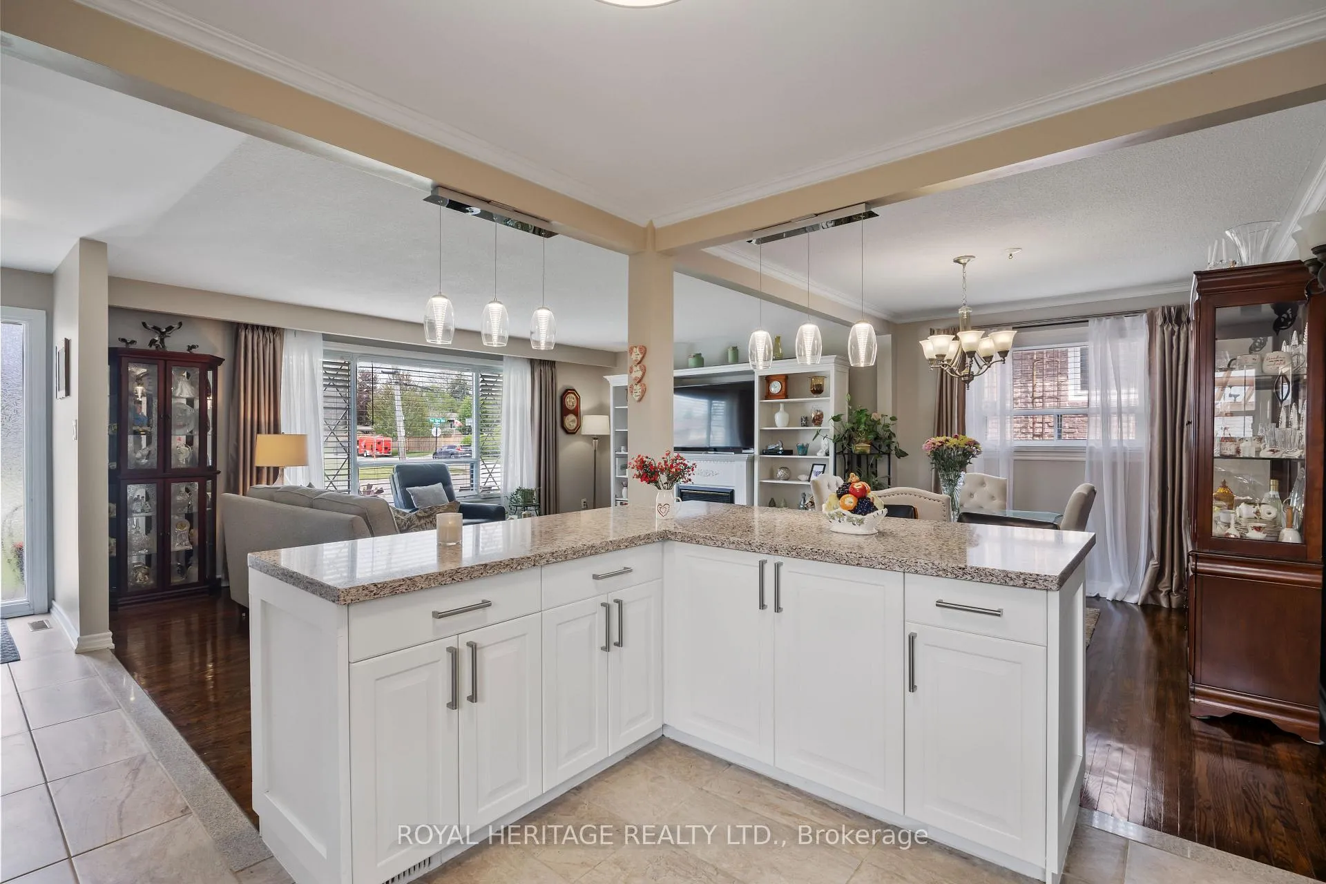 Photo 16 of 805 West Shore Boulevard, Pickering, West Shore — HOMEH