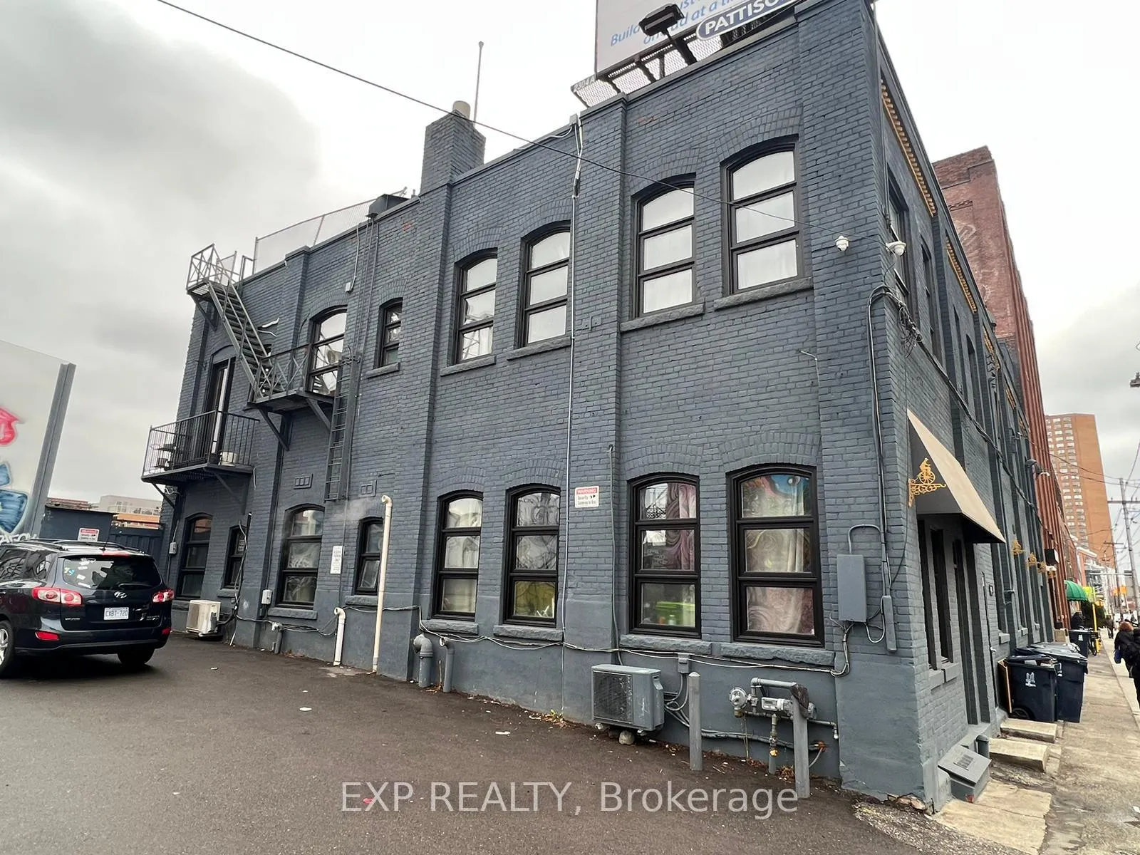 Photo 1 of 2480 Dundas Street W, Toronto, High Park North — HOMEH