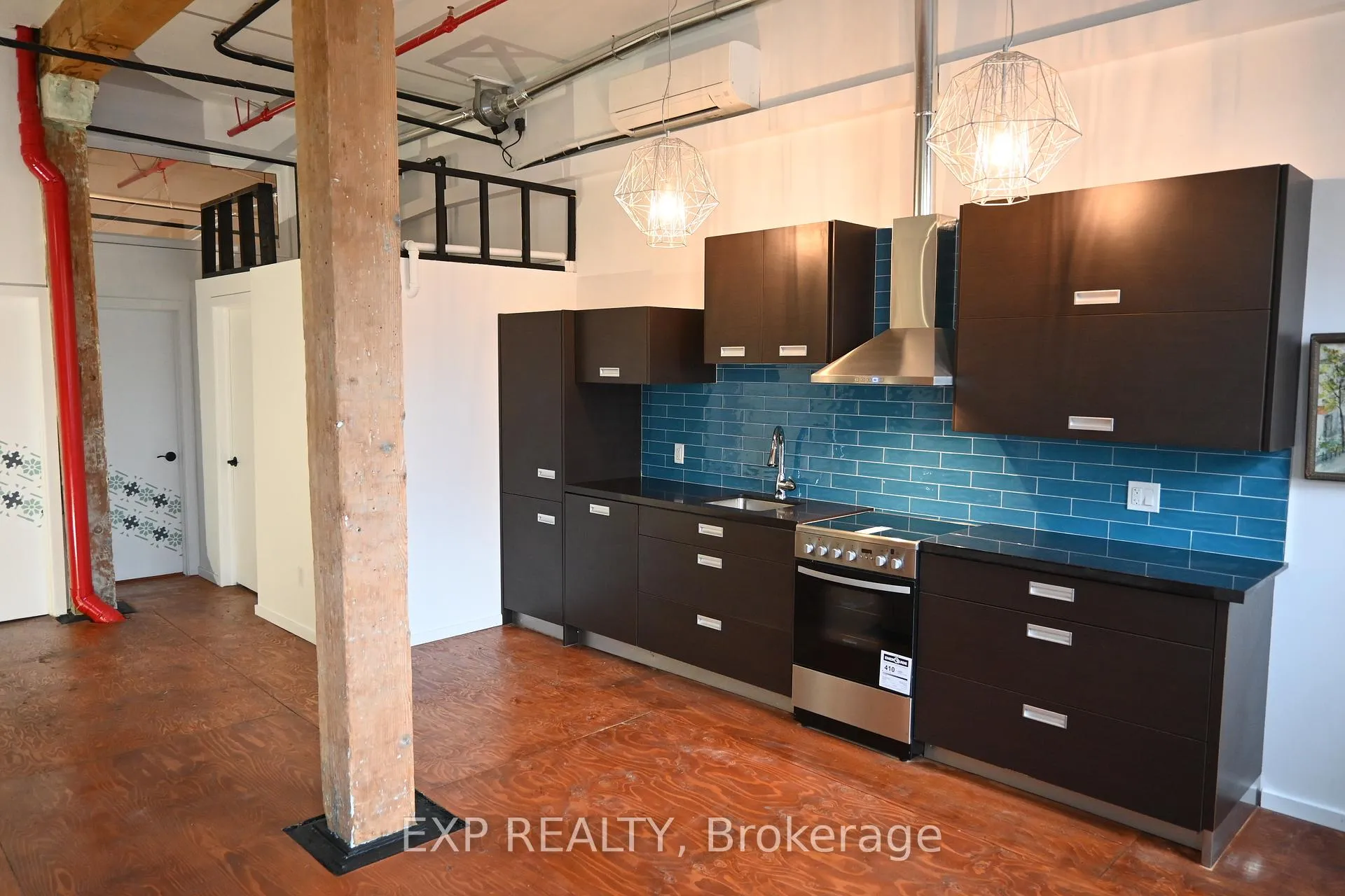 Photo 10 of 2480 Dundas Street W, Toronto, High Park North — HOMEH