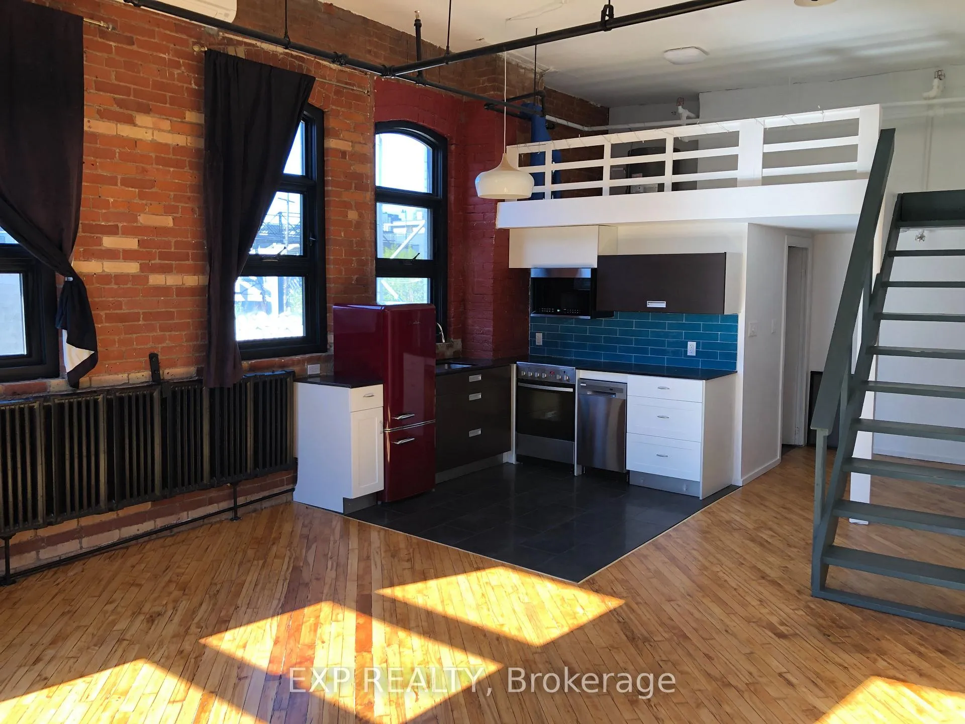 Photo 17 of 2480 Dundas Street W, Toronto, High Park North — HOMEH
