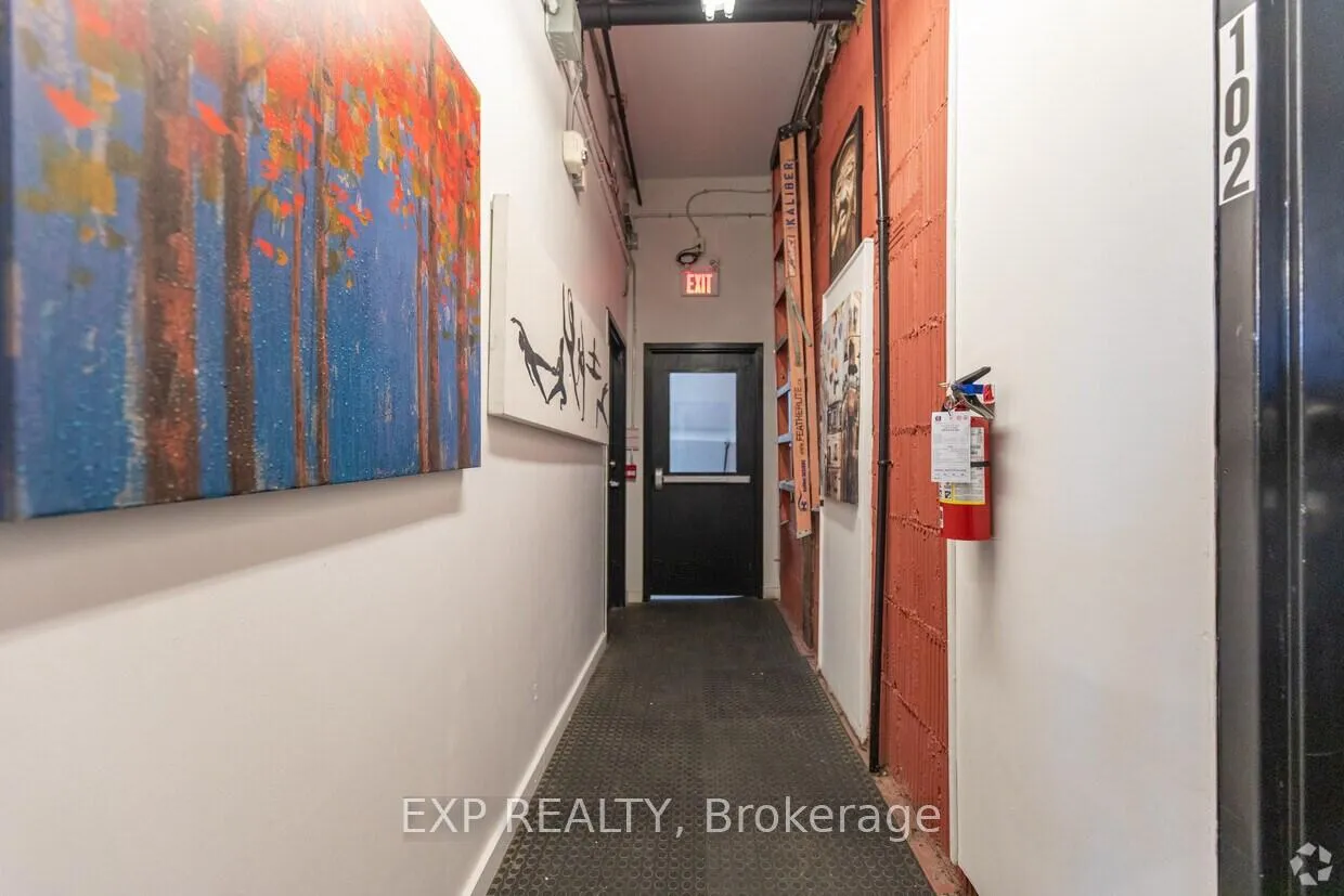 Photo 28 of 2480 Dundas Street W, Toronto, High Park North — HOMEH