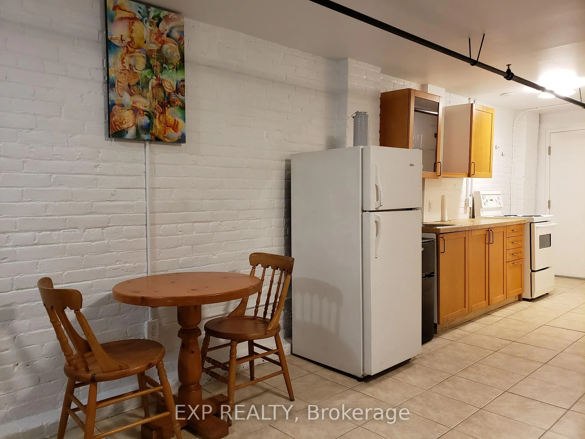 Photo 31 of 2480 Dundas Street W, Toronto, High Park North — HOMEH