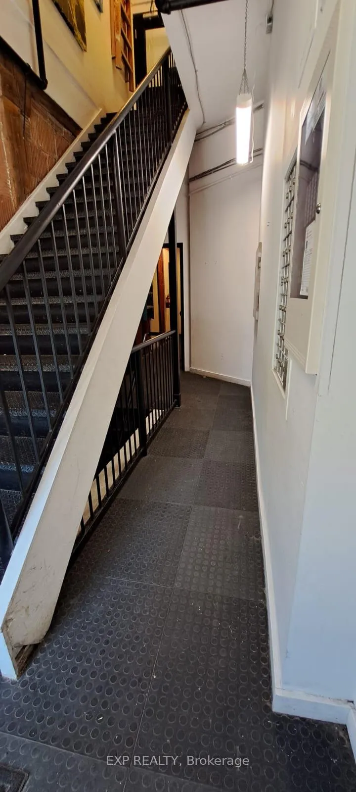 Photo 36 of 2480 Dundas Street W, Toronto, High Park North — HOMEH