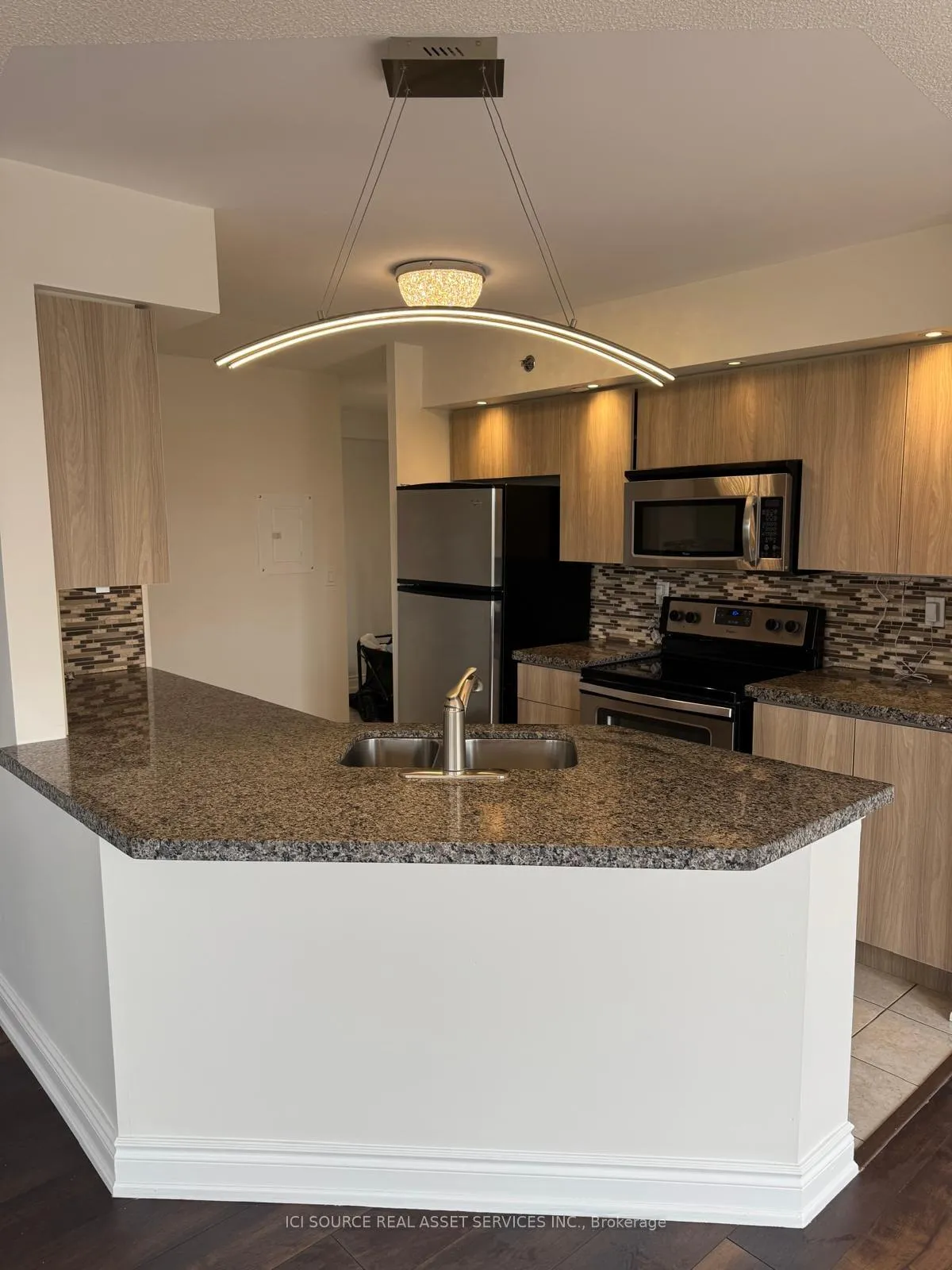 Photo 9 of Unit 614, 760 Sheppard Avenue W, North York, Bathurst Manor — HOMEH