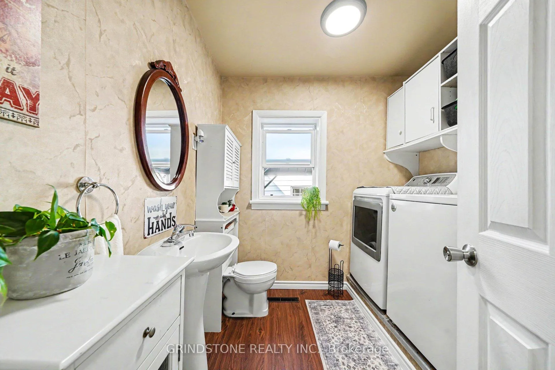 Photo 14 of 479 New Street, Renfrew — HOMEH