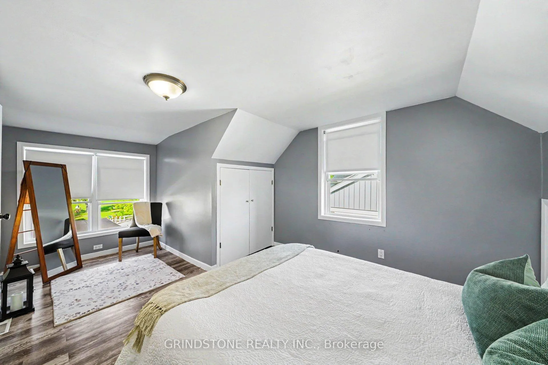 Photo 18 of 479 New Street, Renfrew — HOMEH