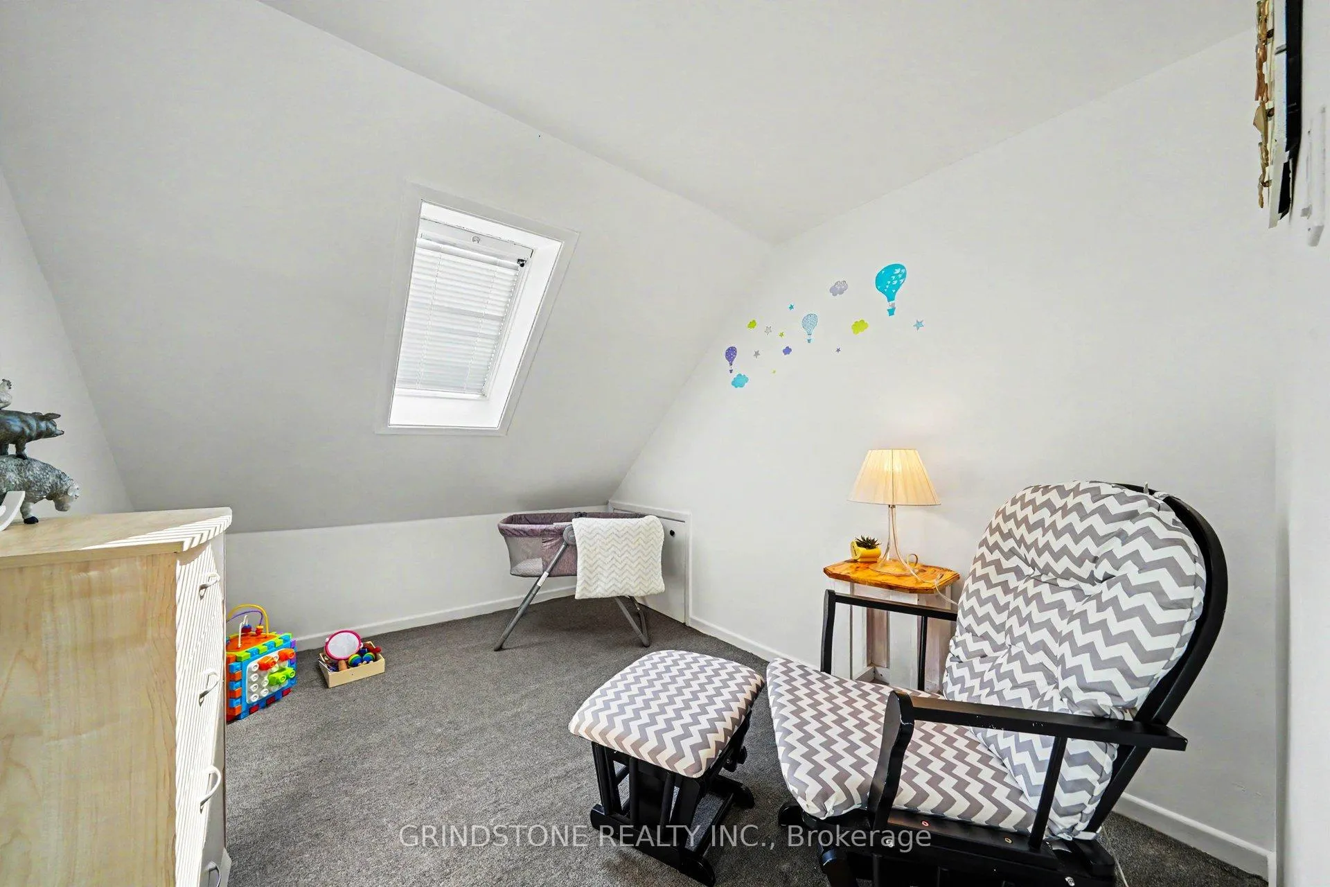Photo 19 of 479 New Street, Renfrew — HOMEH