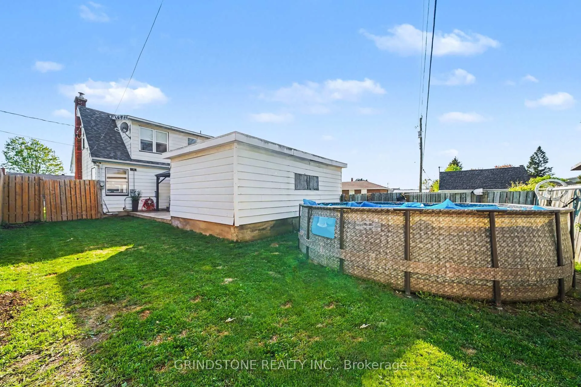 Photo 29 of 479 New Street, Renfrew — HOMEH