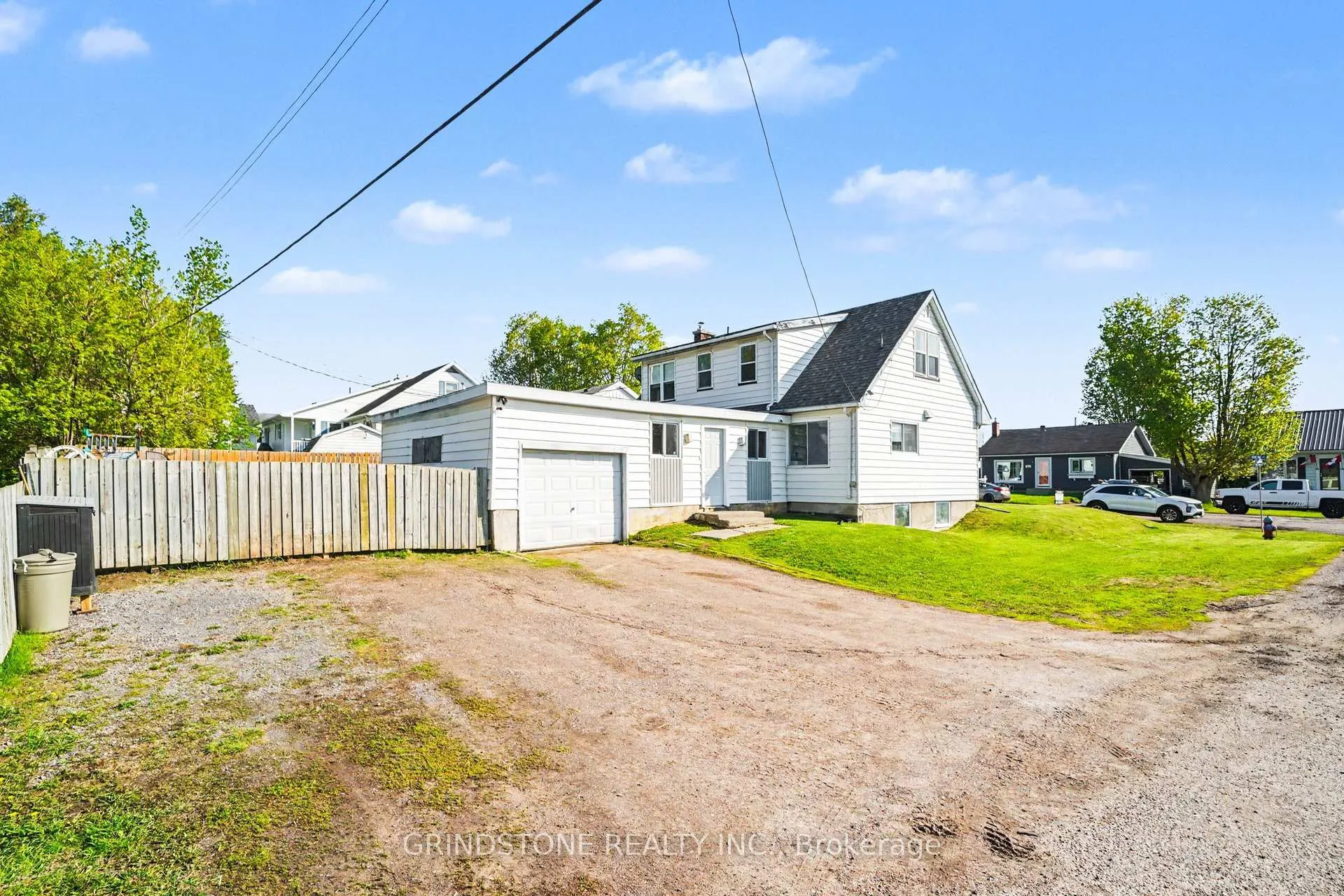 Photo 30 of 479 New Street, Renfrew — HOMEH