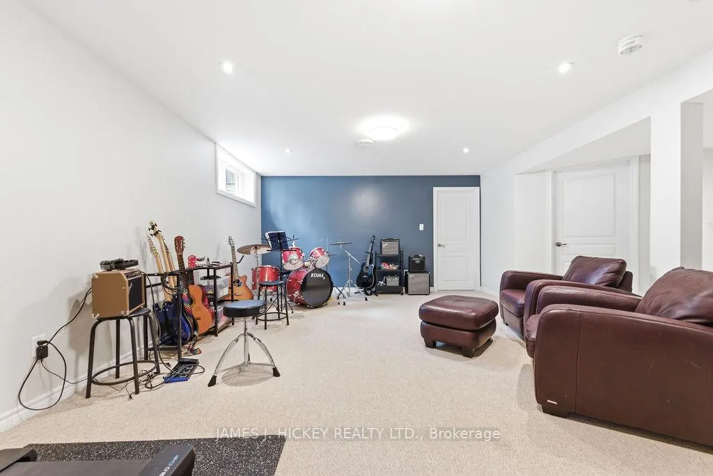 Photo 41 of 5 Nick Street, Petawawa — HOMEH