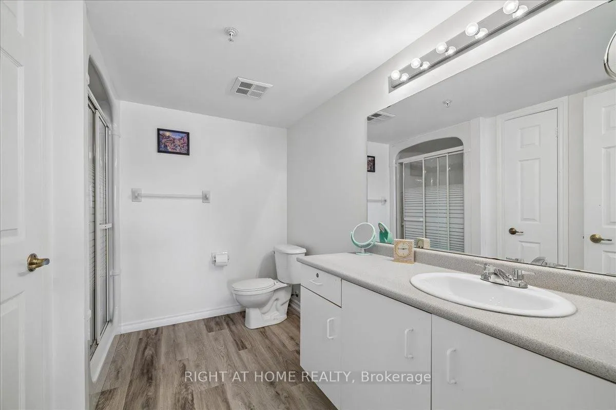 Photo 29 of Unit Unit # 312, 1451 Walker's Line, Burlington, Tansley — HOMEH