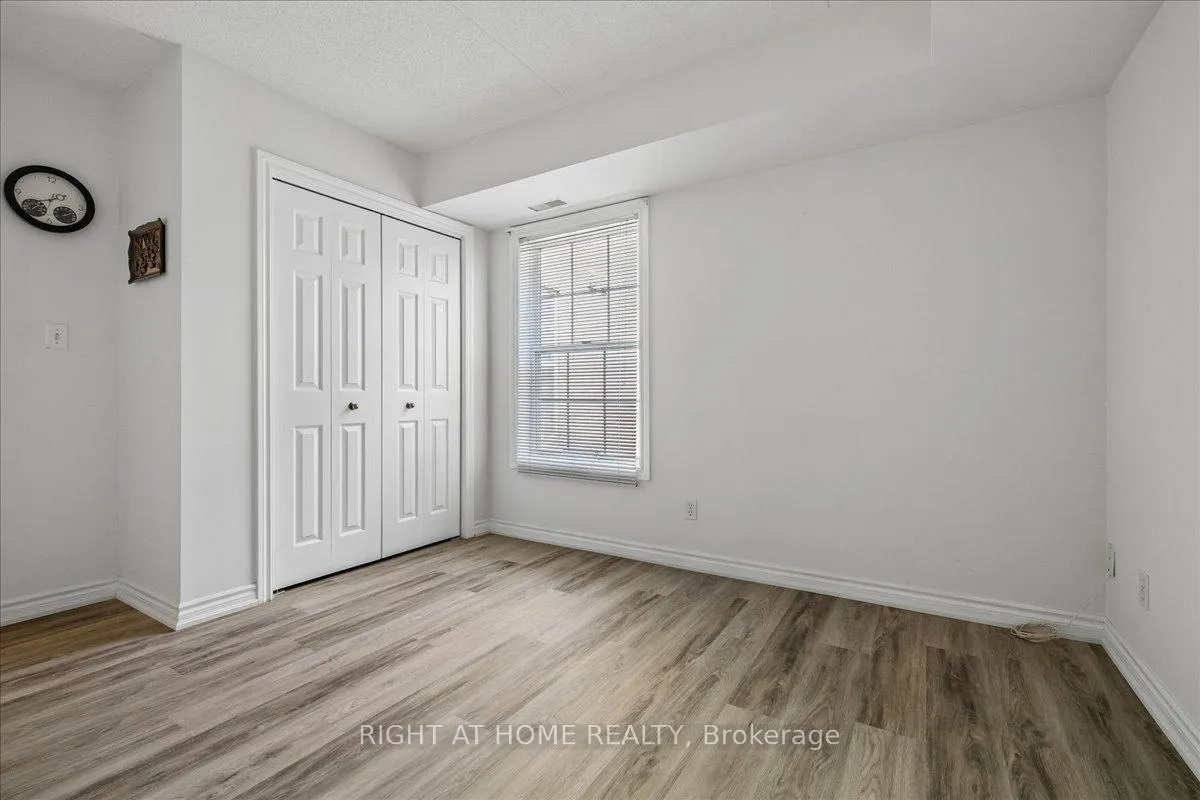 Photo 35 of Unit Unit # 312, 1451 Walker's Line, Burlington, Tansley — HOMEH