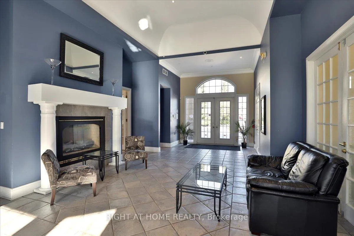 Photo 41 of Unit Unit # 312, 1451 Walker's Line, Burlington, Tansley — HOMEH